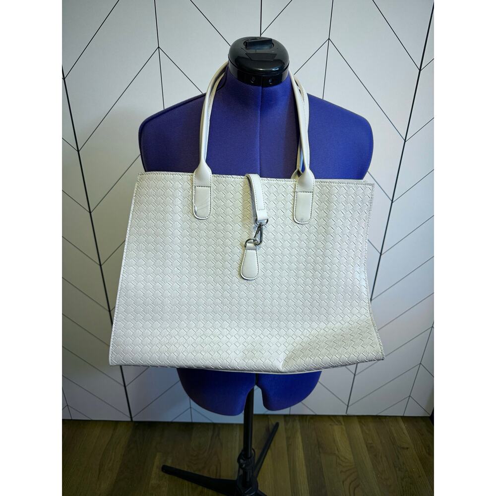 Light Gray Basket Weave Faux Leather Tote Purse Carry on Travel Everyday Basic